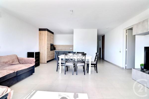 Appartement F4 à vendre  4 pièces - 86,46 m2 FREJUS - 83