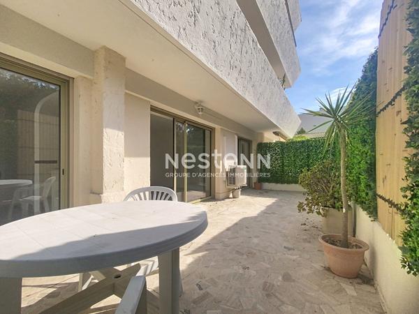 REZ-DE-CHAUSSEE - 2P RENOVE - 49m2 - LE CANNET - SUD - JARDIN 25m2 - CAVE -