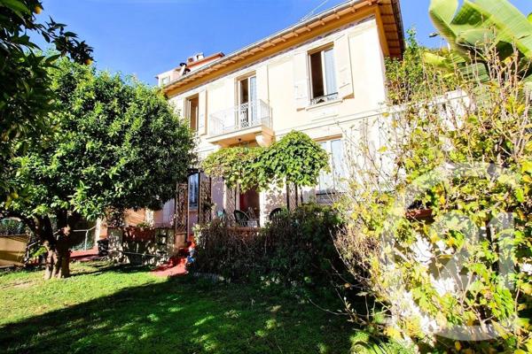 Maison à vendre  6 pièces - 182 m2 BEAUSOLEIL - 06