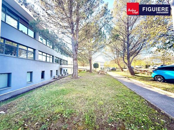 BUREAUX A LOUER AIX LA DURANNE PROCHE DES AXES AUTOROUTIERS