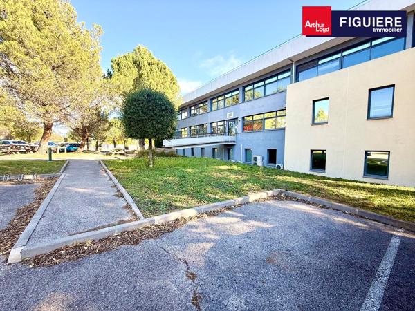 BUREAUX A LOUER AIX LA DURANNE PROCHE DES AXES AUTOROUTIERS