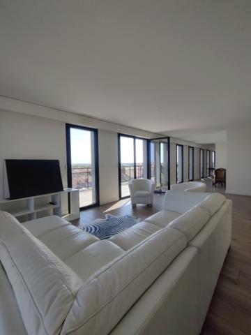 Appartement  6 pièce(s)  4 chambre(s)  161 m²