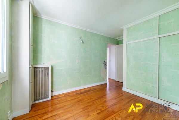 Appartement Rueil Malmaison 3 pièce(s) 55.43 m2 €315 000 ** - Référence 19438