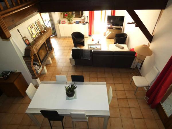 Maison T5 155 M2 dépendance terrain 5987 M2