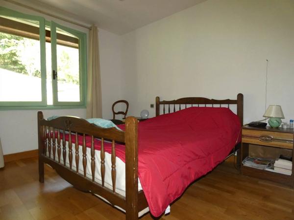 Maison T5 155 M2 dépendance terrain 5987 M2