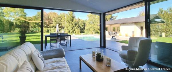 Belle maison 217 m2 / 4 chambres / 2 bureaux / Piscine / Terrain 2607 m2 / 20 minutes de Vienne