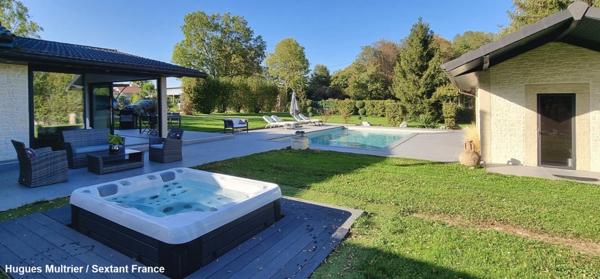 Belle maison 217 m2 / 4 chambres / 2 bureaux / Piscine / Terrain 2607 m2 / 20 minutes de Vienne