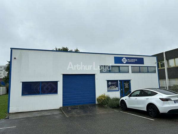 BUREAUX à VENDRE de 491.2 m²