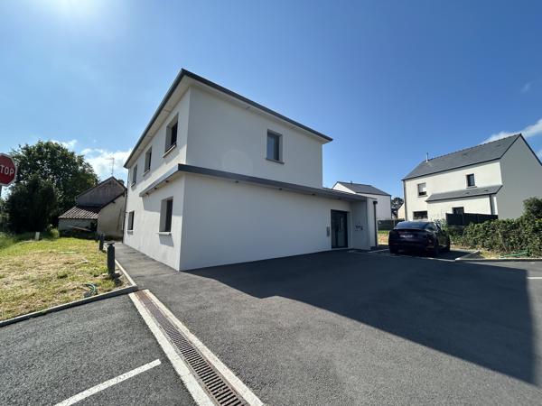Bureaux à vendre à Saint-Nazaire avec parking privatif et terrasse