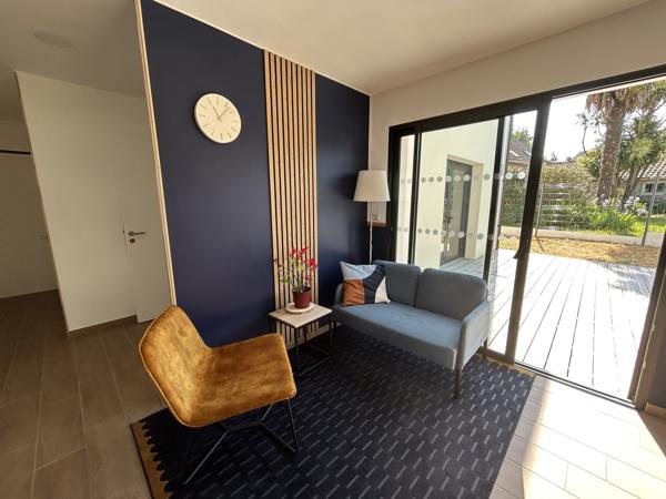 Bureaux à vendre à Saint-Nazaire avec parking privatif et terrasse