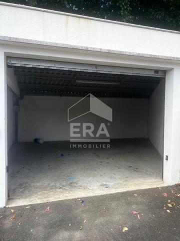 Rare grand garage secteur Chassin
