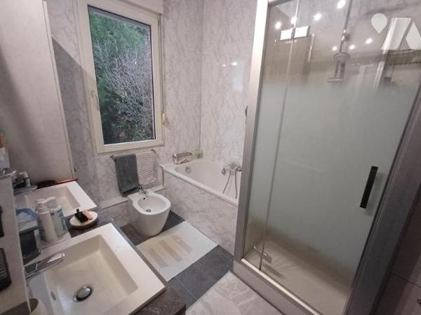 QUARTIER HENRIVILLE : Charmante maison de 197 m² avec JARDIN et 2 GARAGES