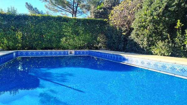 Élégante villa de plus de 300 m2 avec piscine au cœur du Plan des 4 Seigneurs à Montpellier