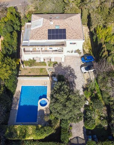 Élégante villa de plus de 300 m2 avec piscine au cœur du Plan des 4 Seigneurs à Montpellier