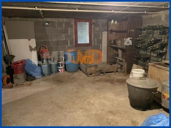 Figeac maison en pierre T4 sur sous sol complet avec terrain