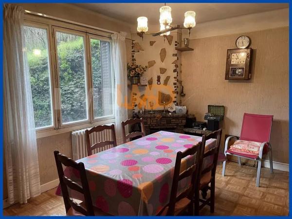 Figeac maison en pierre T4 sur sous sol complet avec terrain