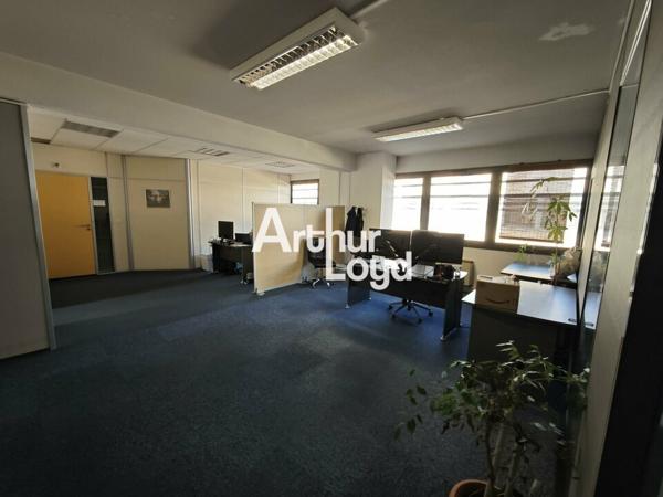 BUREAU OPEN SPACE MIXTE DE 341M² DANS IMMEUBLE DE BUREAU AVEC TERRASSE DE 300M²