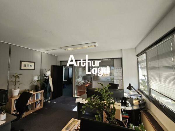 BUREAU OPEN SPACE MIXTE DE 341M² DANS IMMEUBLE DE BUREAU AVEC TERRASSE DE 300M²