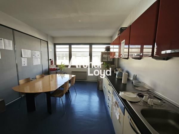 BUREAU OPEN SPACE MIXTE DE 341M² DANS IMMEUBLE DE BUREAU AVEC TERRASSE DE 300M²