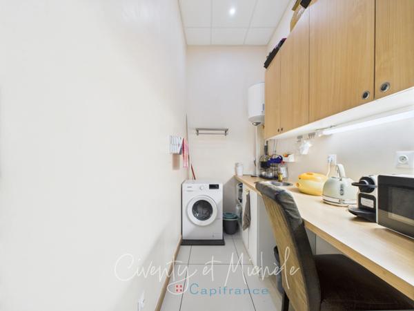 FONDS DE COMMERCE ESTHÉTIQUE A MOUTIERS (73)