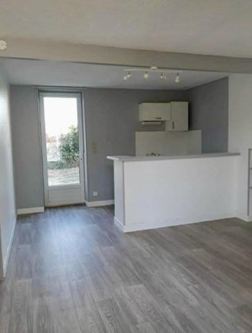 Neuville-de-Poitou (86170) IMMEUBLE LOCATIF 3 LOGEMENTS NEUVILLE DE POITOU