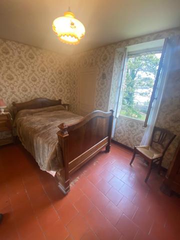 Maison de village avec grand terrain et gites