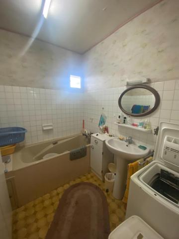 Maison de village avec grand terrain et gites