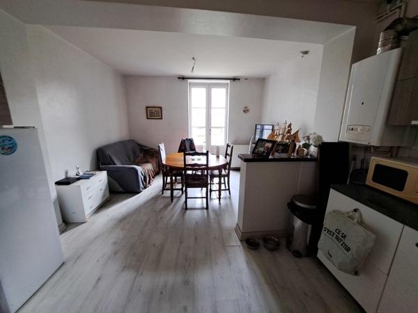 Immeuble à vendre 223 600 € Saint-Yrieix-la-Perche 203 m² DPE E