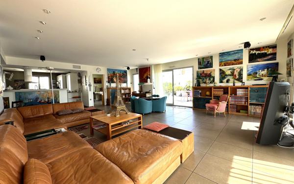 Appartement à vendre    4 pièces • 155,83 m2 La Rochelle