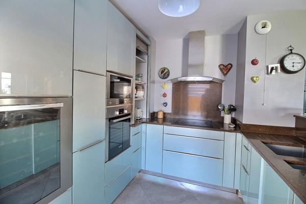 Appartement Massy 5 pièce(s) 95.07 m2 revisité en double salon 3 chambres