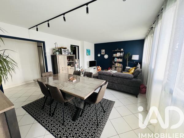 Appartement à vendre 4 pièces 67 m² Saint-Cyr-sur-Loire