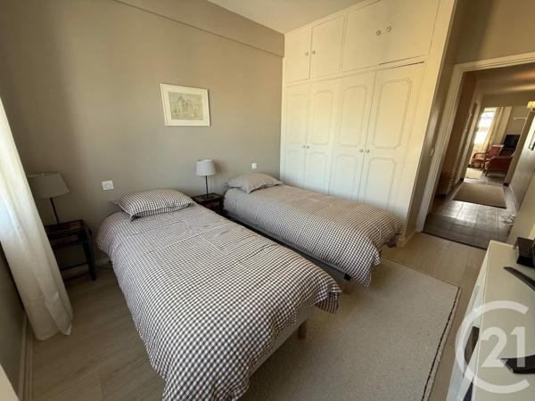 Appartement F3 à vendre  3 pièces - 70 m 2   AGON COUTAINVILLE  - 50