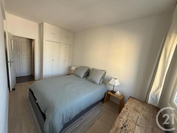 Appartement F3 à vendre  3 pièces - 70 m 2   AGON COUTAINVILLE  - 50