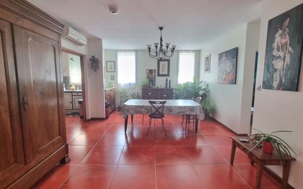 Appartement à vendre    6 pièces • 138 m2 Fontaines-sur-Saône