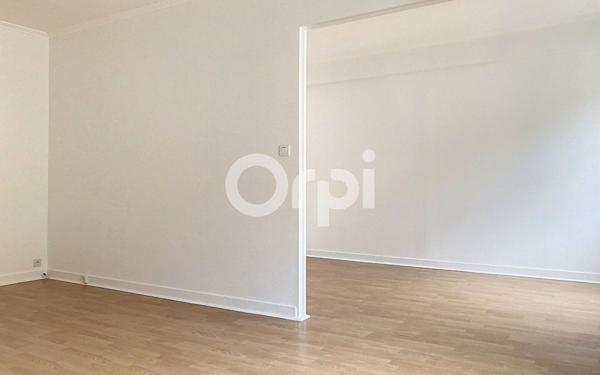 Appartement à louer    3 pièces • 79,60 m2 Orléans