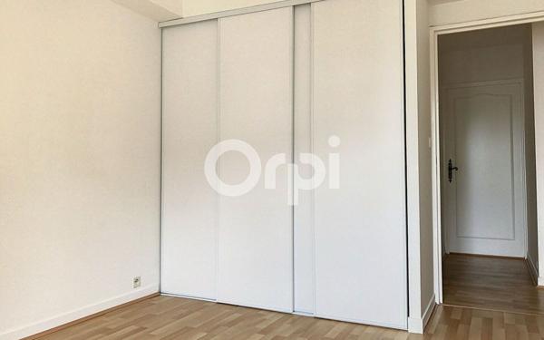 Appartement à louer    3 pièces • 79,60 m2 Orléans