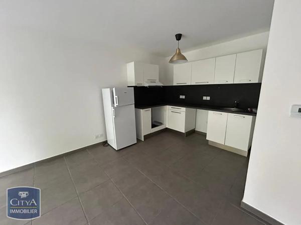 Appartement à louer 2 pièces 45.3m² Neydens (74160)