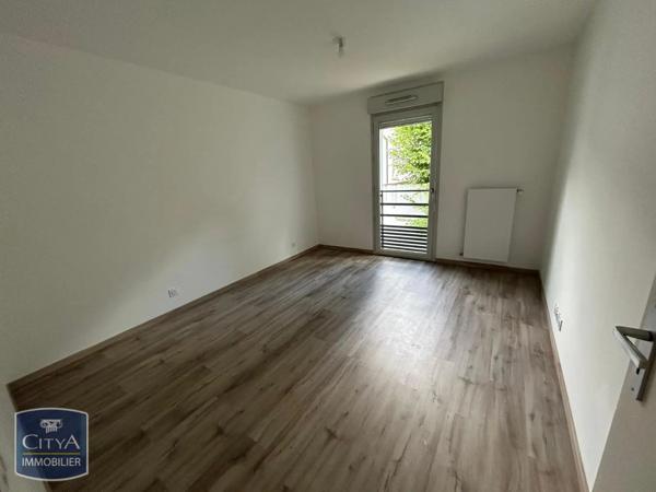 Appartement à louer 2 pièces 45.3m² Neydens (74160)