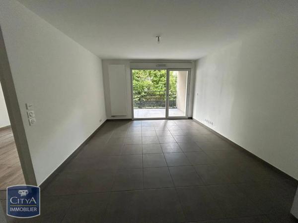 Appartement à louer 2 pièces 45.3m² Neydens (74160)