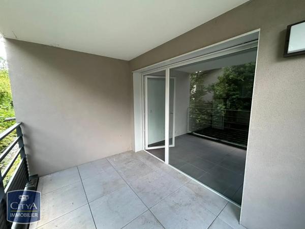 Appartement à louer 2 pièces 45.3m² Neydens (74160)