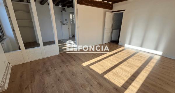 Location Studio 37.85 m² - Jouars-pontchartrain 78760