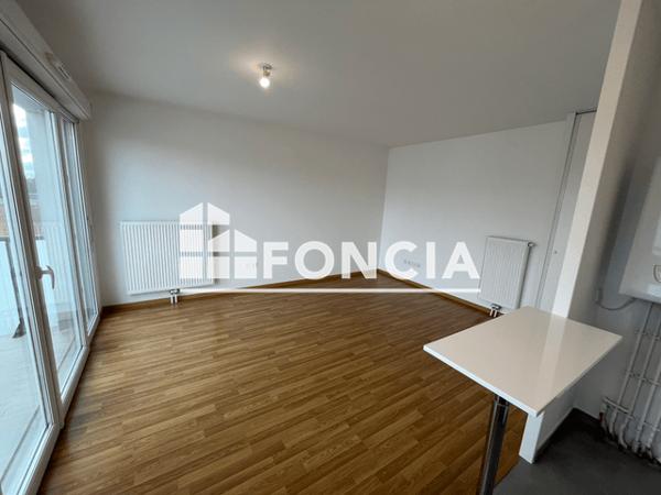 Location Appartement 2 pièces 40.65 m² - 183 RUE JEAN BAPTISTE DELESCLUSE Croix 59170