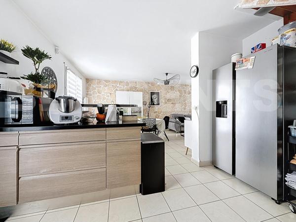 Chessy Bourg – Maison d’environ 110m2 – 4 chambres – Jardin - Garage