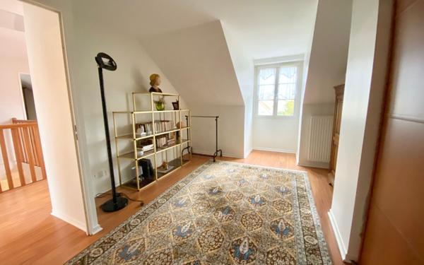 Maison à vendre    5 pièces • 148 m2 Mandres-les-Roses