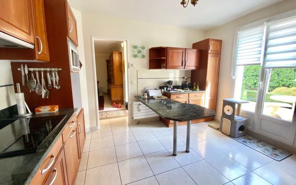 Maison à vendre    5 pièces • 148 m2 Mandres-les-Roses