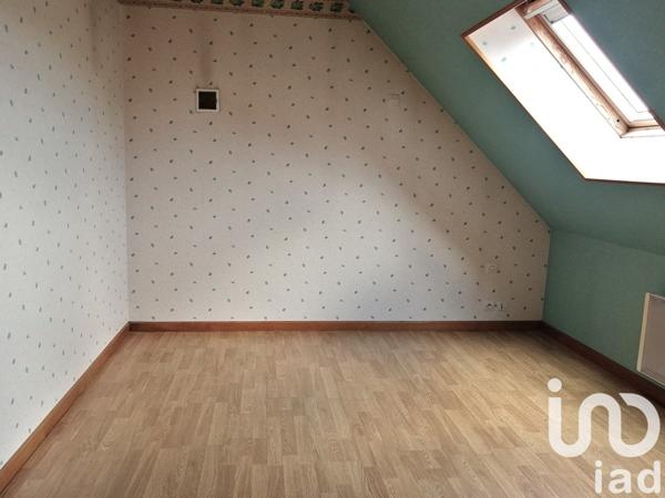 Maison rustique 4 pièces de 90 m² à Chantrigné (53300)