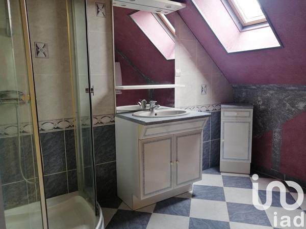 Maison rustique 4 pièces de 90 m² à Chantrigné (53300)