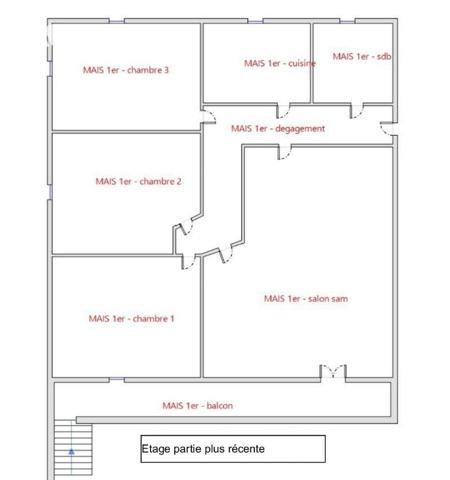 Maison divisée en deux parties, comprenant une partie ancienne et une extension plus récente.