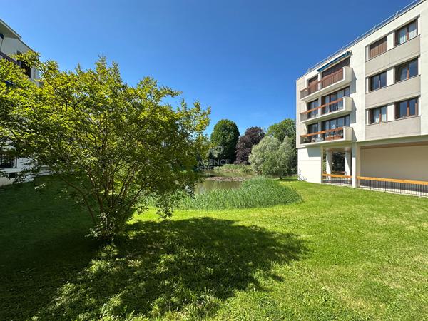 CHAVILLE - Etang de Brisemiche - Beau 3 pièces avec balcon 345 000 € **  - Référence  751-C