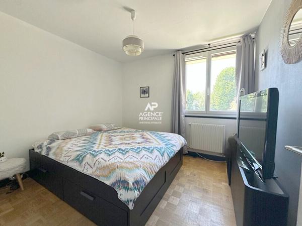 CHAVILLE - Etang de Brisemiche - Beau 3 pièces avec balcon 345 000 € **  - Référence  751-C